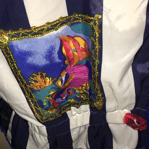 Vintage Windbreaker - Picture 2 of 5